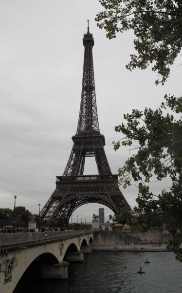 pariseiffeltower.jpg